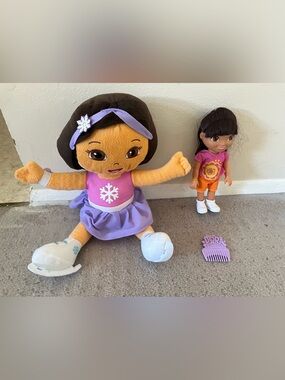 Dora the Explorer Purple Snowflake Plush Doll & Mini Doll Set